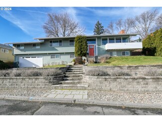 1233 NW Horn Ave, Pendleton, OR 97801
