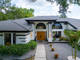 430 Hickory Nut Ave, Oldsmar, FL 34677