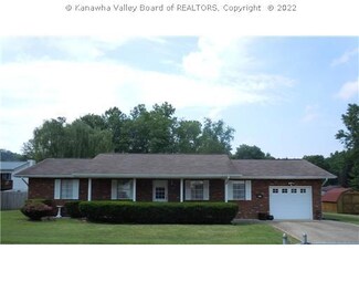 109 Rolling Acres, Winfield, WV 25213