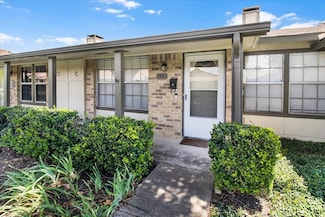 1903 Wyndemere Ln, Garland, TX 75042