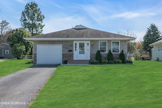19 Cheddar Pink Cove, Toms River, NJ 08755
