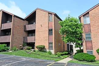 4904 Chalet Dr, Cincinnati, OH 45217