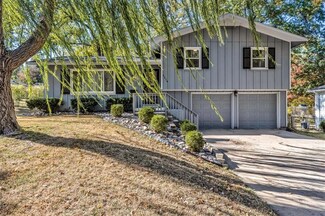 5516 Perry Ave, Shawnee, KS 66203
