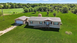 160 Chisholm Hill Ct, Rhome, TX 76078