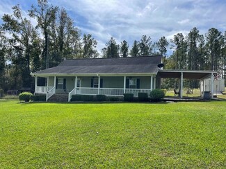 61 Ginger Farm Rd, Hazlehurst, GA 31539