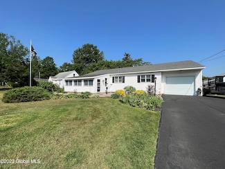 5 Mchugh St, South Glens Falls, NY 12803