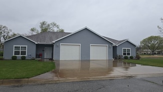 506 & 516 Clay St, Minneapolis, KS 67467