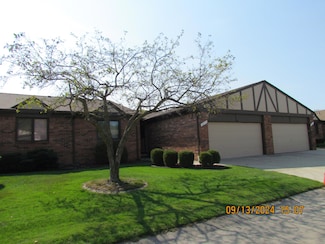 29555 Red Oak Dr Unit 63, Warren, MI 48092