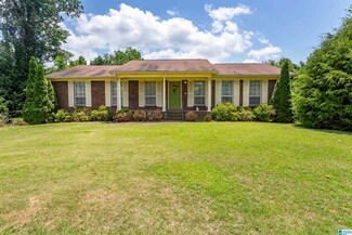 413 4th St, Pleasant Grove, AL 35127