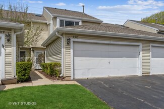 2313 Club House Ave, Naperville, IL 60563