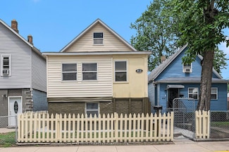 913 Summer St, Hammond, IN 46320