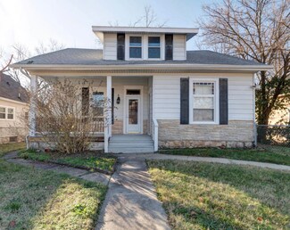 1016 E Pacific St, Springfield, MO 65803