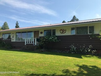 704 Excel St, Petersburg, AK 99833