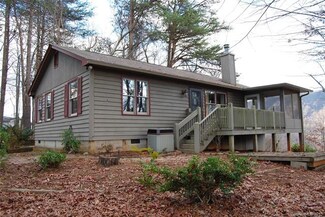 600 Piney Gate Rd, Saluda, NC 28773