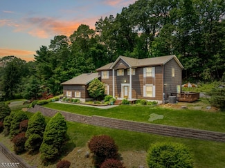 624 Sandra Dr, Landing, NJ 07850