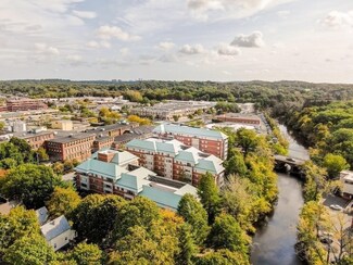 173 Oak St Unit 502, Newton Upper Falls, MA 02464