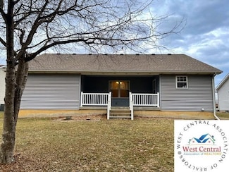 905 S D & T Dr, Clinton, MO 64735