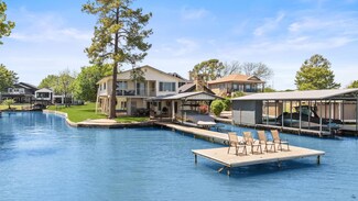 515 Circle Dr, Sunrise Beach, TX 78643