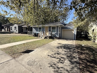 4328 Lubbock Ave, Fort Worth, TX 76115