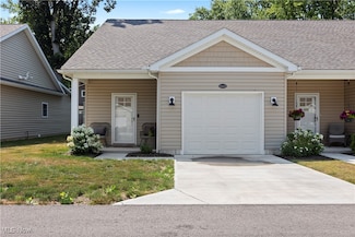 662 Treadway Blvd, Sheffield Lake, OH 44054