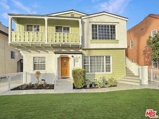 4521 Saturn St, Los Angeles, CA 90019