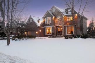 11571 Avery Dr, Inver Grove Heights, MN 55077