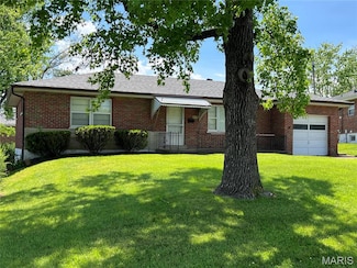 4156 Rexford Dr, Saint Louis, MO 63125