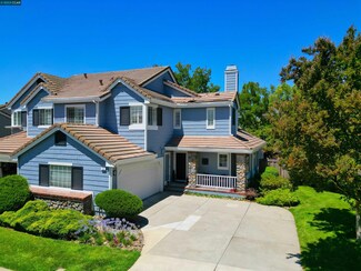 40 Tule Ct, Clayton, CA 94517