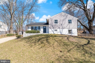 912 Logwood Rd, Capitol Heights, MD 20743