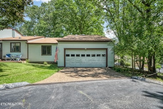30 Woodland Terrace, Crossville, TN 38558