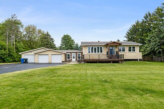 11S561 Saratoga Ave, Lemont, IL 60439