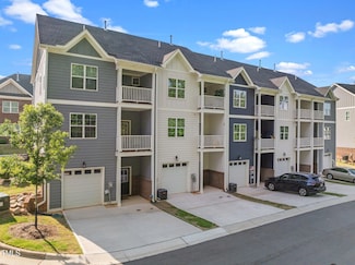 820 Laurel Gate Dr, Wake Forest, NC 27587
