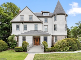 18 Euclid Ave Unit 5, Summit, NJ 07901