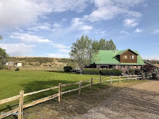 183 N Becker Lake Rd, Springerville, AZ 85938