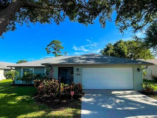 135 Shady Pine Ln, Nokomis, FL 34275