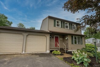 8430 Quadrant Ln, Baldwinsville, NY 13027