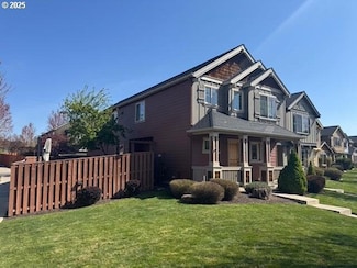 61163 Dayspring Dr, Bend, OR 97702