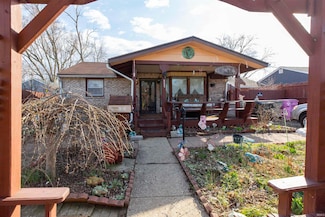 2527 Riverside Dr, South Bend, IN 46616