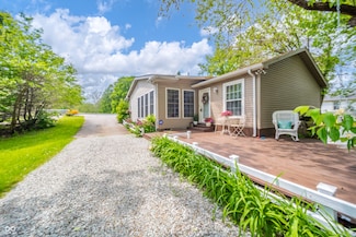 6762 S State Road 67, Pendleton, IN 46064