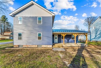 402 Main St, Jamestown, PA 16134