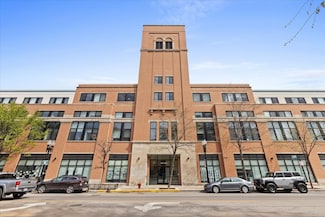 1900 W Lawrence Ave Unit 310, Chicago, IL 60640