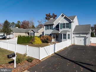 223 Serpent Ln, Manahawkin, NJ 08050