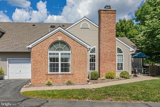 17 Woolsey Ct, Pennington, NJ 08534