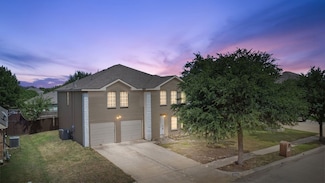 932 Robbins Way, Saginaw, TX 76179