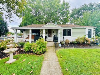 639 67th St, Niagara Falls, NY 14304