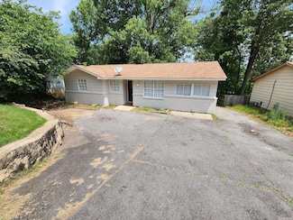 8 W Windsor Dr, Little Rock, AR 72209