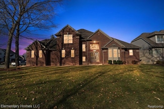 14225 Southgate Dr, Sterling Heights, MI 48313