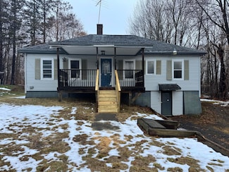 180 Lawrence St, Dover Foxcroft, ME 04426