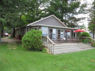 N4394 Lake Shore Dr, Princeton, WI 54968