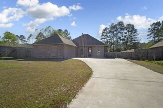 17326 Chickasaw Ave, Greenwell Springs, LA 70739